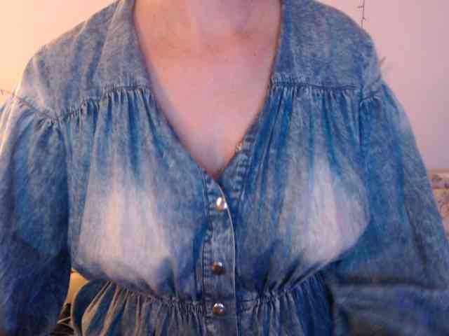 goodSnowQueen webcam