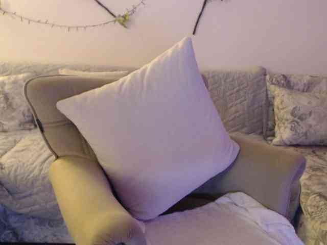 goodSnowQueen webcam
