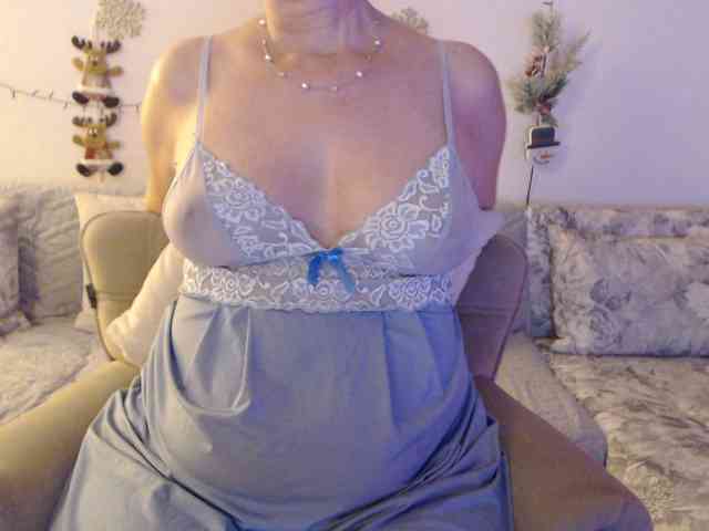 goodSnowQueen webcam