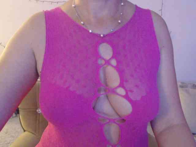 goodSnowQueen webcam