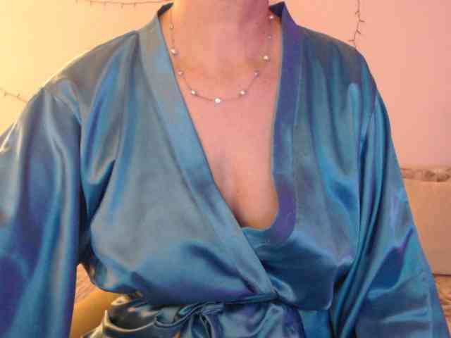 goodSnowQueen goodSnowQueen