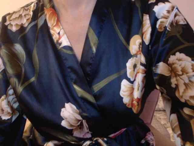 goodSnowQueen webcam