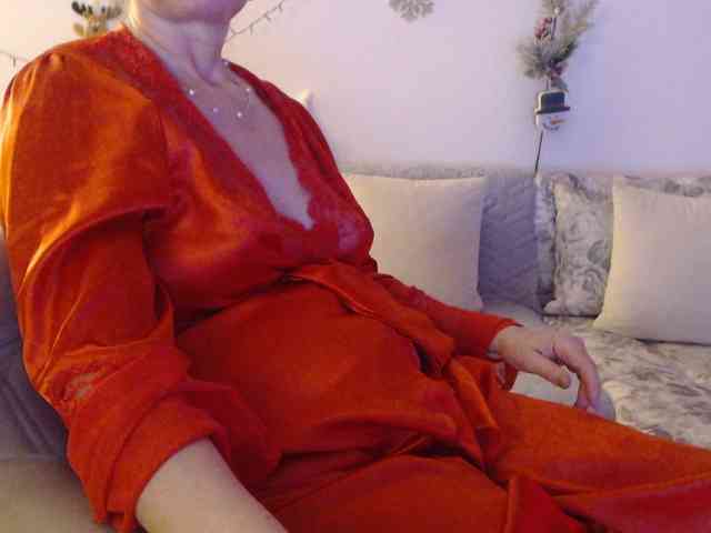 goodSnowQueen webcam