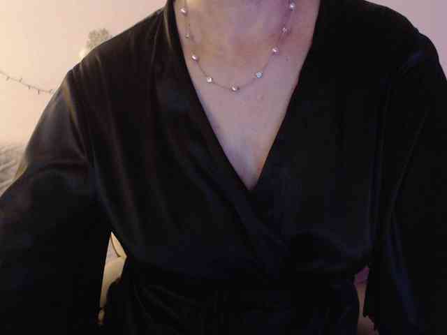 goodSnowQueen goodSnowQueen