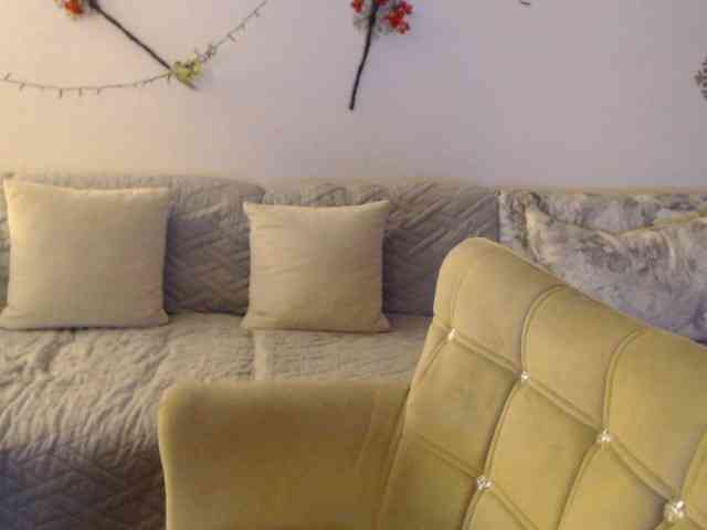 goodSnowQueen webcam