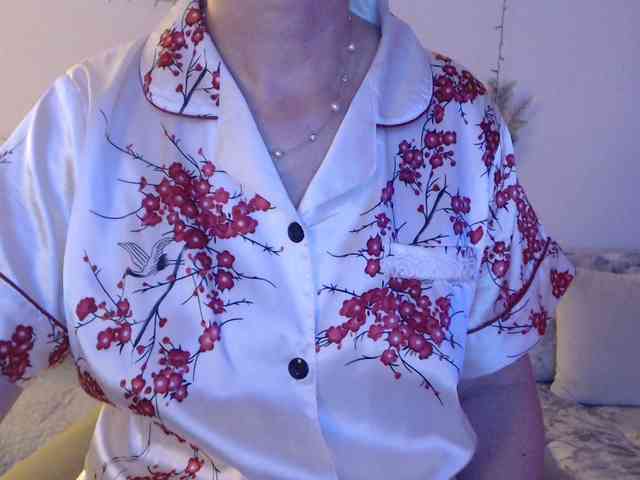 goodSnowQueen webcam