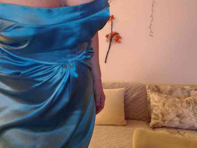 goodSnowQueen webcam