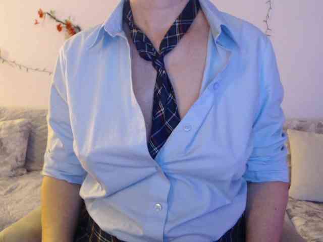 goodSnowQueen webcam