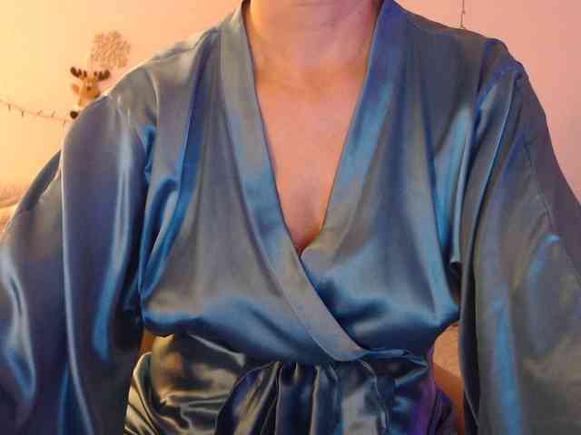 goodSnowQueen goodSnowQueen