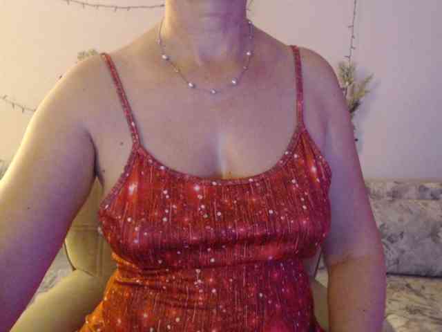 goodSnowQueen webcam