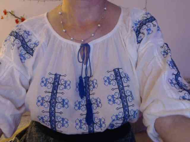 goodSnowQueen webcam