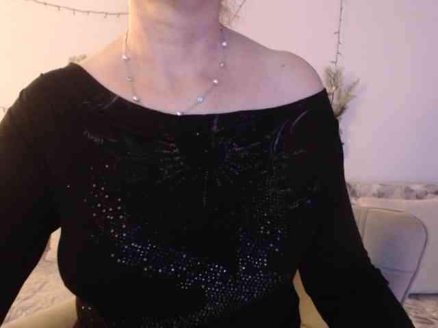 goodSnowQueen webcam