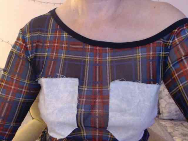 goodSnowQueen webcam