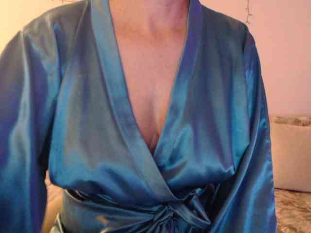 goodSnowQueen goodSnowQueen