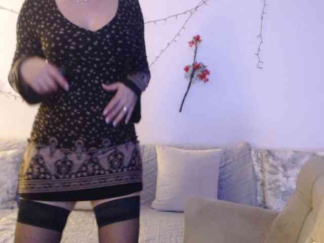 goodSnowQueen webcam