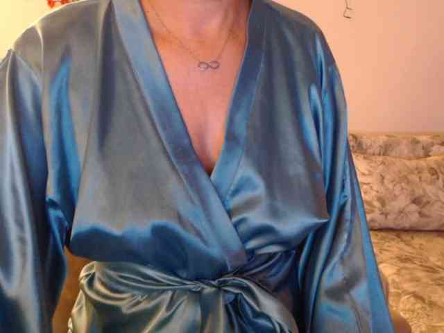 goodSnowQueen webcam