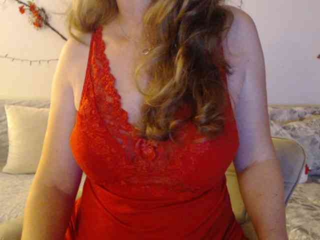 goodSnowQueen webcam