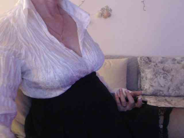 goodSnowQueen webcam