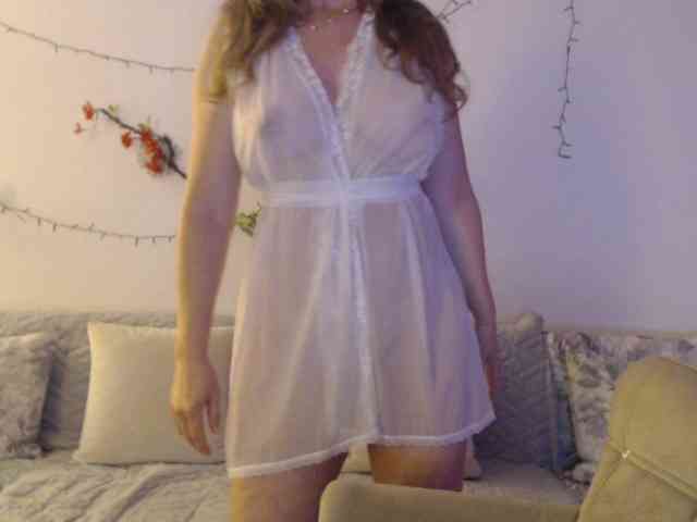 goodSnowQueen webcam