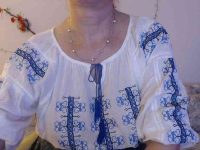 goodSnowQueen webcam