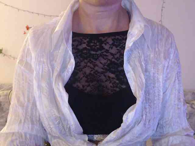 goodSnowQueen webcam