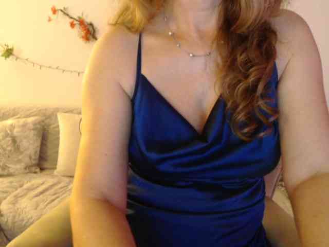 goodSnowQueen webcam