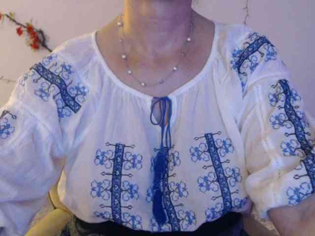 goodSnowQueen webcam