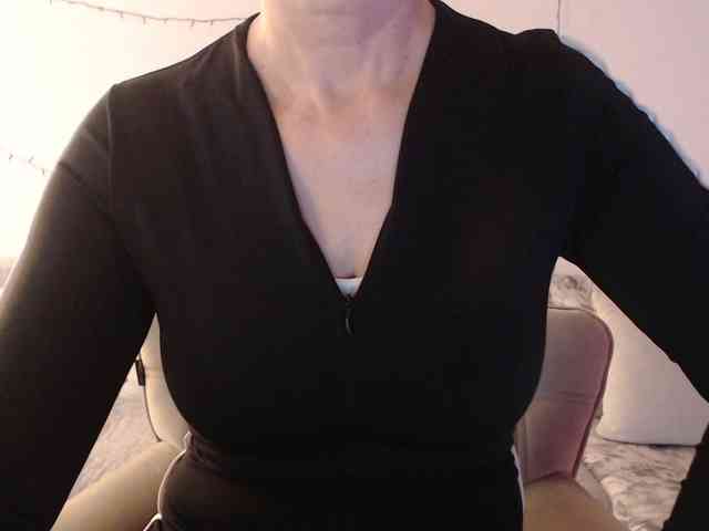 goodSnowQueen webcam