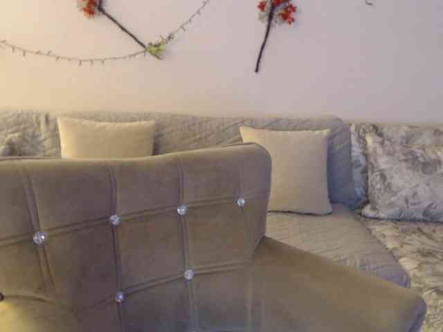 goodSnowQueen webcam