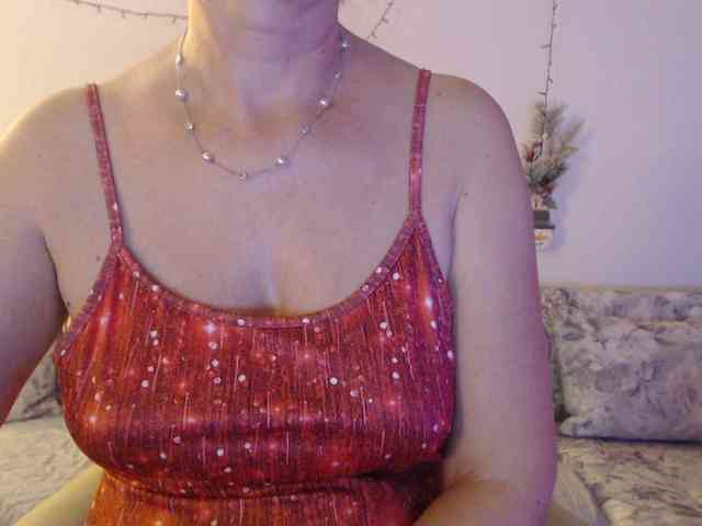 goodSnowQueen webcam