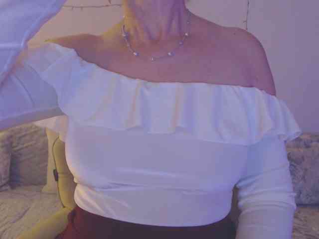 goodSnowQueen goodSnowQueen