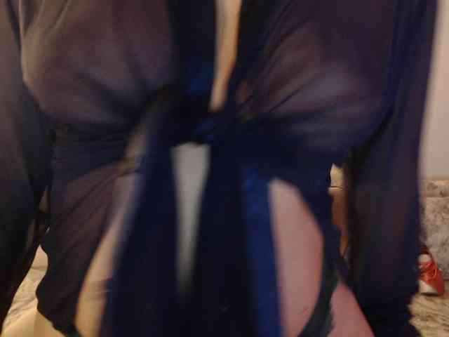 goodSnowQueen webcam