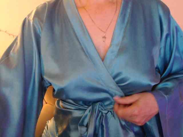 goodSnowQueen webcam