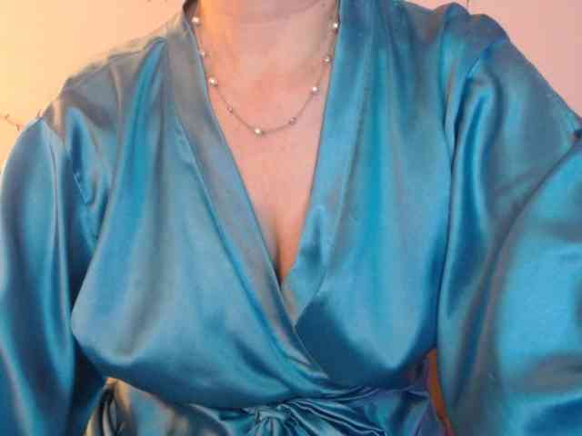 goodSnowQueen webcam