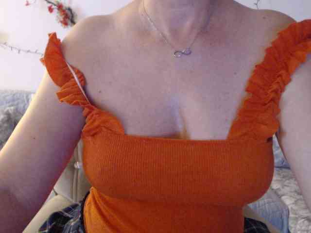 goodSnowQueen webcam