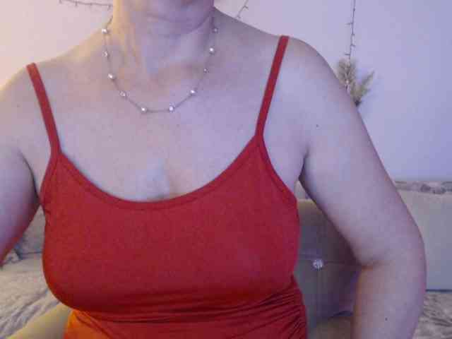 goodSnowQueen webcam