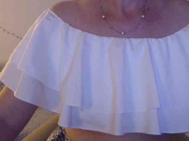 goodSnowQueen webcam