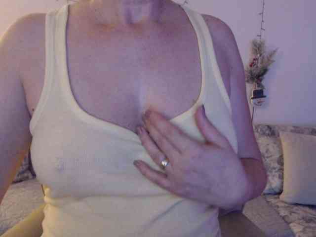 goodSnowQueen goodSnowQueen