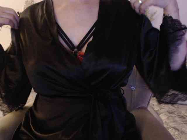 goodSnowQueen webcam