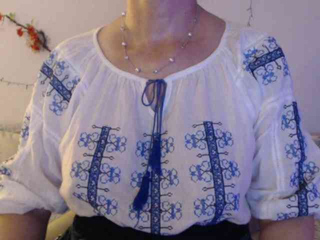 goodSnowQueen webcam