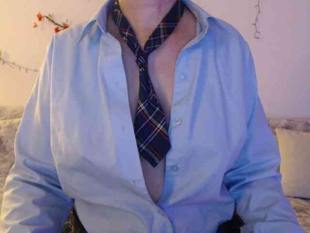 goodSnowQueen webcam