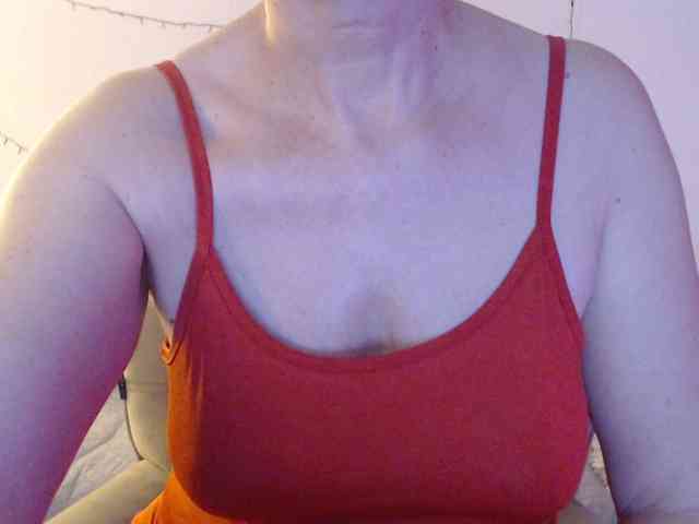 goodSnowQueen webcam