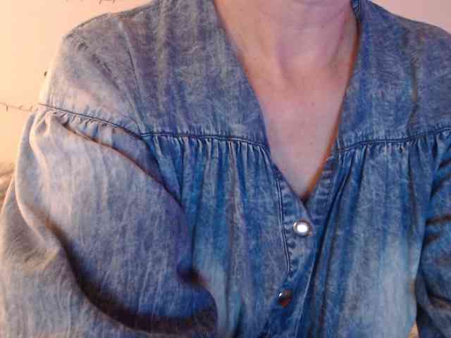 goodSnowQueen webcam