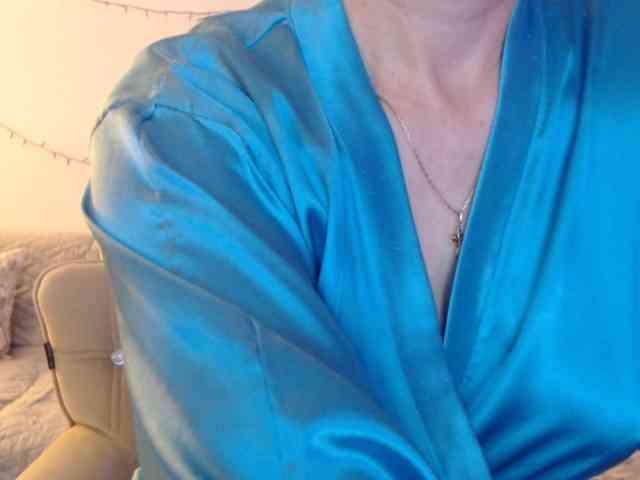 goodSnowQueen goodSnowQueen