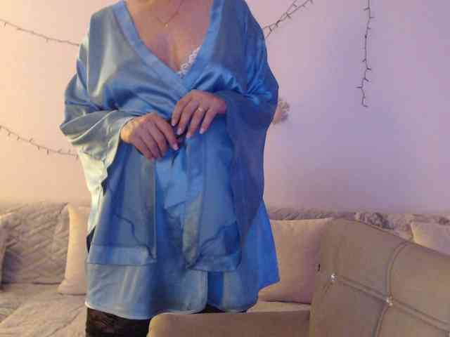 goodSnowQueen webcam