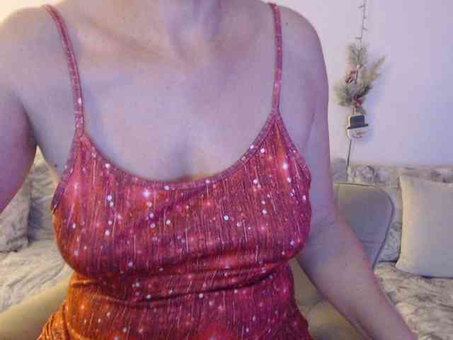 goodSnowQueen webcam