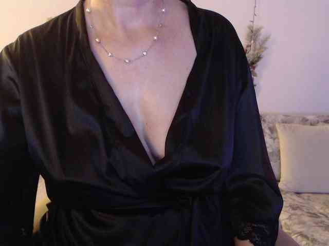 goodSnowQueen webcam