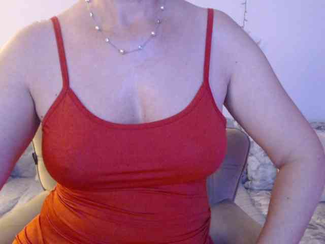 goodSnowQueen webcam