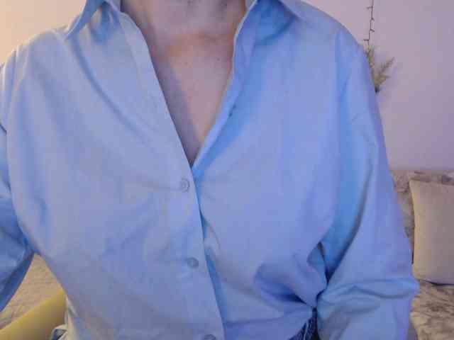 goodSnowQueen webcam