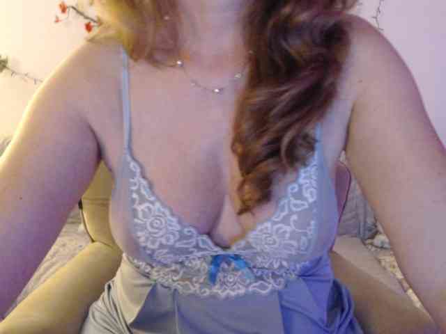 goodSnowQueen webcam